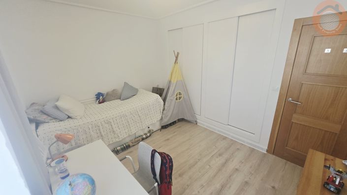 Image No.13-3 Bed Apartment for sale