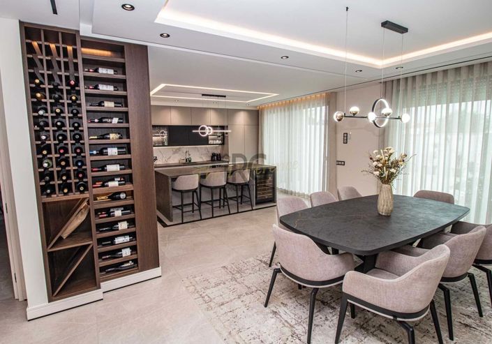 Image No.7-4 Bed Villa for sale