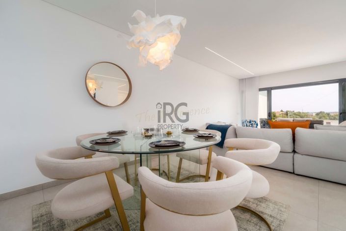 Image No.21-3 Bed Townhouse for sale