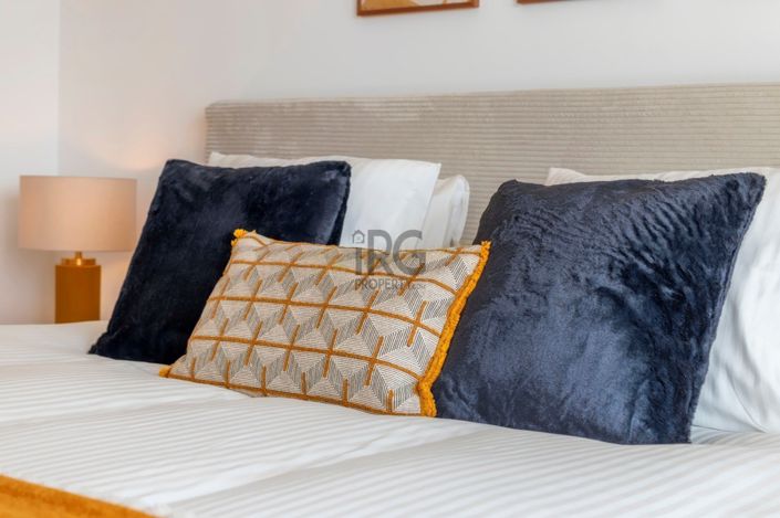 Image No.41-3 Bed Townhouse for sale