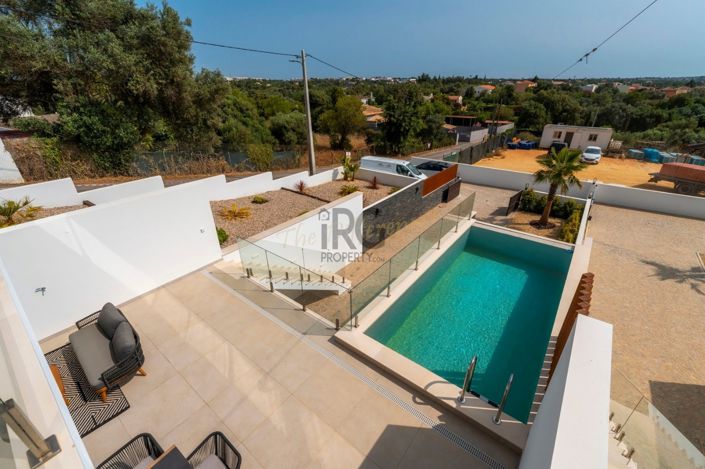 Image No.46-3 Bed Townhouse for sale