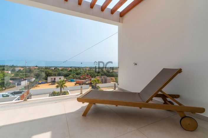 Image No.48-3 Bed Townhouse for sale