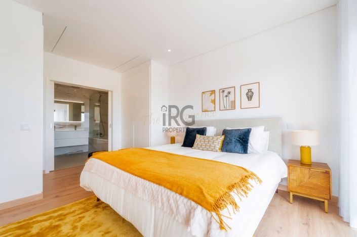 Image No.58-3 Bed Townhouse for sale