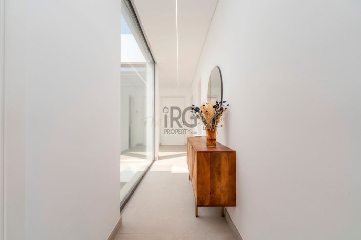 Image No.61-3 Bed Townhouse for sale