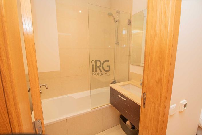 Image No.24-4 Bed Townhouse for sale