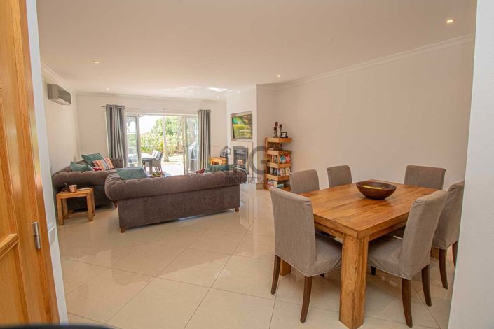 Image No.7-4 Bed Townhouse for sale