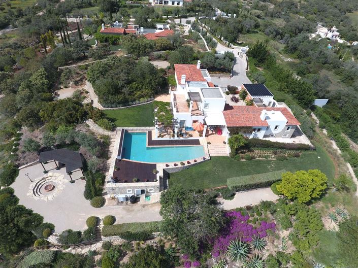 Image No.2-4 Bed Villa for sale