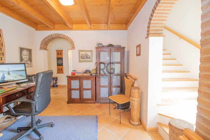 Image No.34-4 Bed Villa for sale