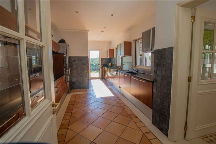 Image No.16-5 Bed Villa for sale