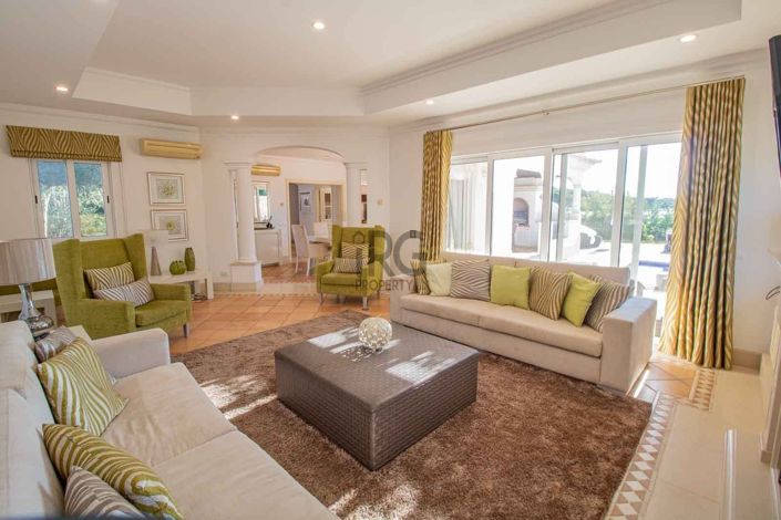 Image No.18-5 Bed Villa for sale