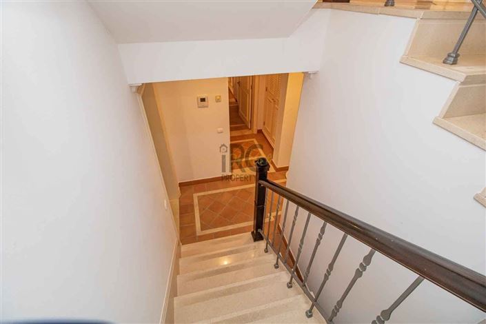 Image No.26-5 Bed Villa for sale