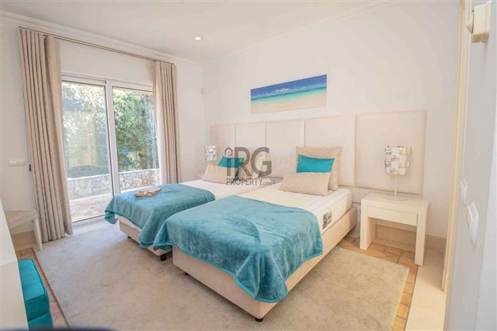 Image No.31-5 Bed Villa for sale