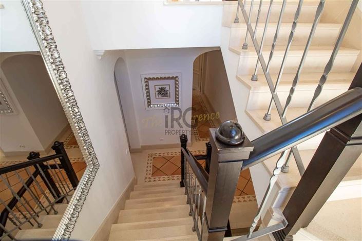 Image No.37-5 Bed Villa for sale