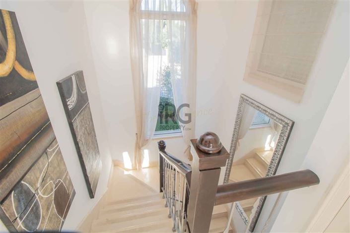 Image No.48-5 Bed Villa for sale