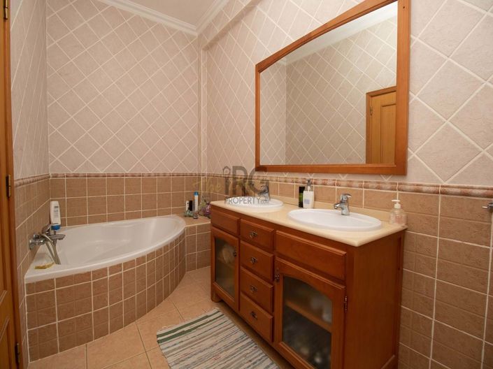 Image No.6-3 Bed Villa for sale