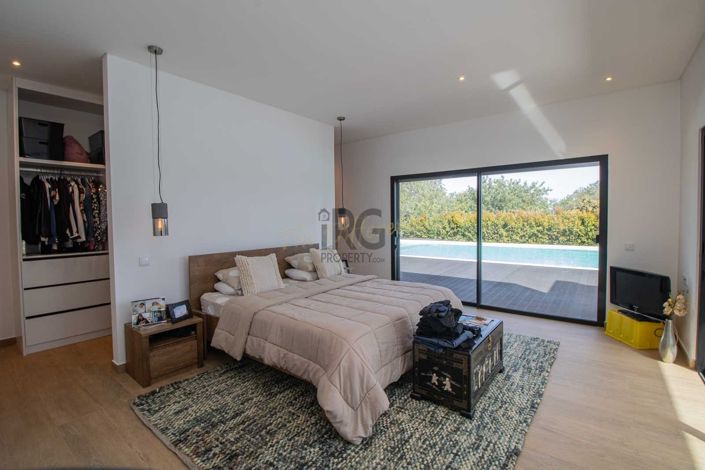 Image No.8-4 Bed Villa for sale