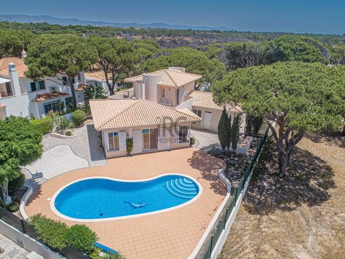 Image No.27-3 Bed Villa for sale