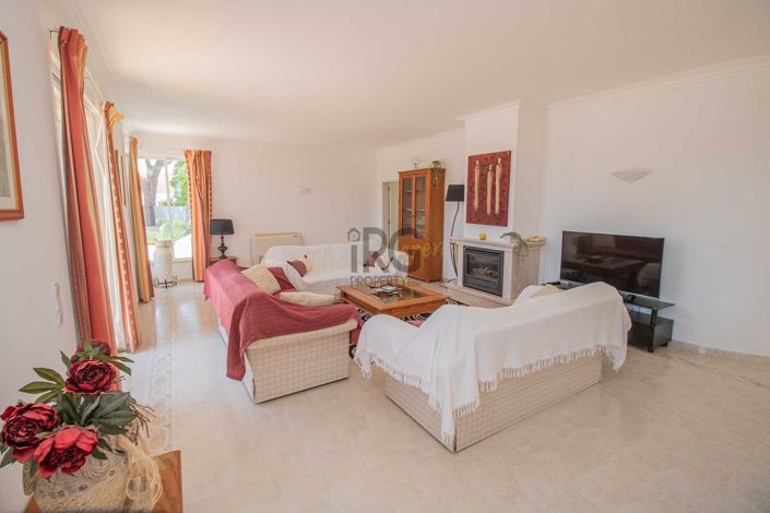 Image No.6-3 Bed Villa for sale