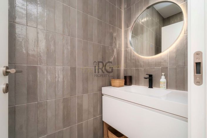 Image No.34-4 Bed Townhouse for sale