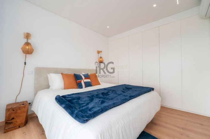 Image No.57-4 Bed Townhouse for sale