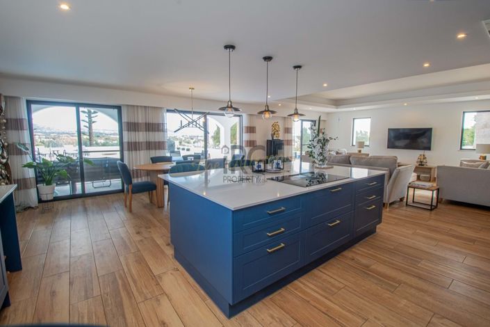 Image No.10-4 Bed Villa for sale