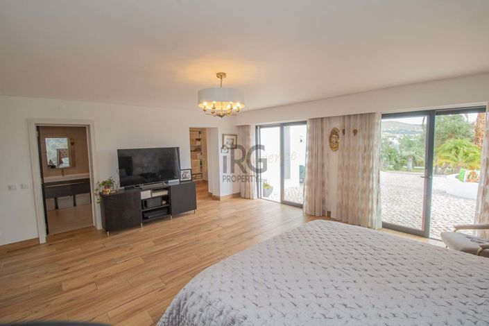 Image No.22-4 Bed Villa for sale