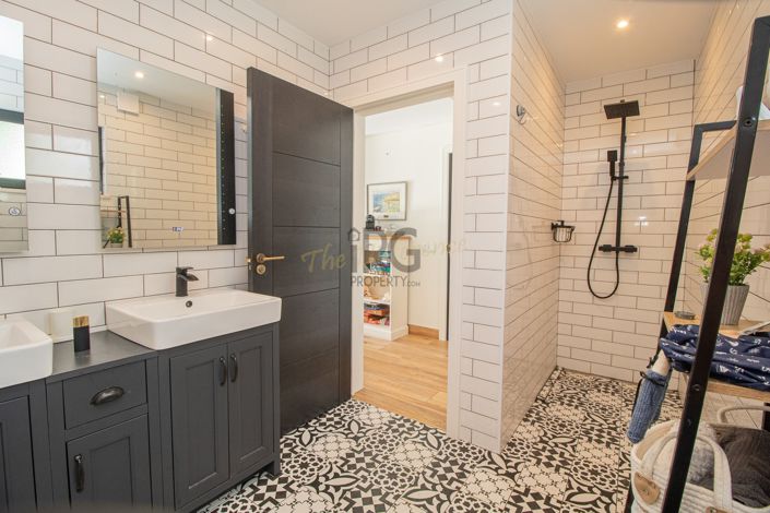 Image No.29-4 Bed Villa for sale