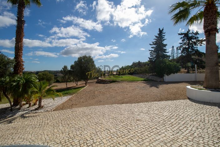 Image No.44-4 Bed Villa for sale