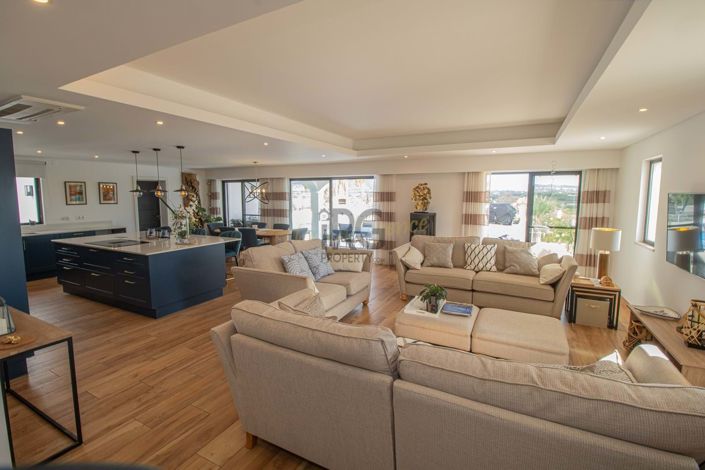 Image No.6-4 Bed Villa for sale