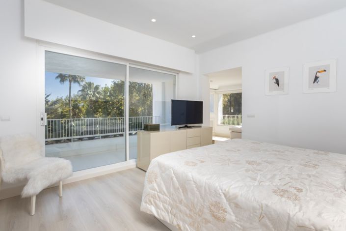 Image No.7-3 Bed Property for sale