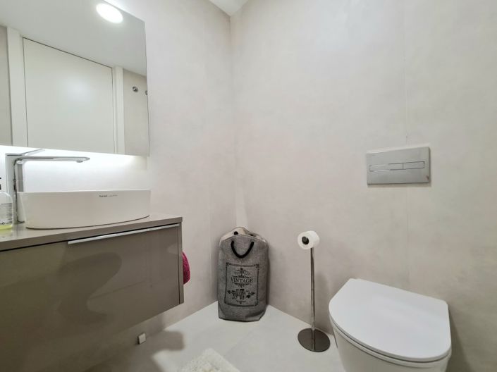 Image No.12-3 Bed Apartment for sale