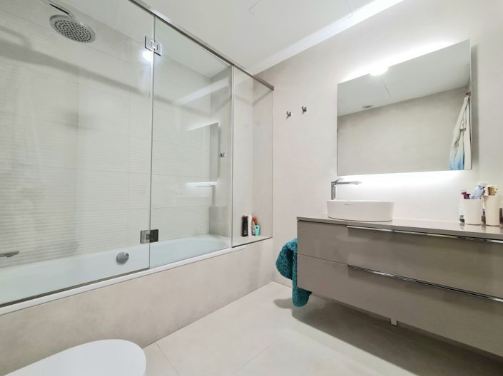 Image No.17-3 Bed Apartment for sale