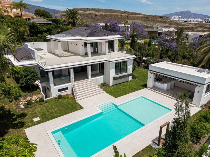 Image No.8-4 Bed Villa for sale