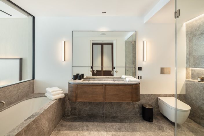 Image No.18-3 Bed Property for sale