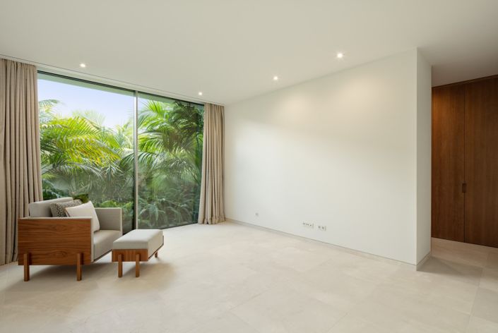 Image No.10-4 Bed Villa for sale