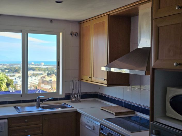 Image No.4-2 Bed Property for sale