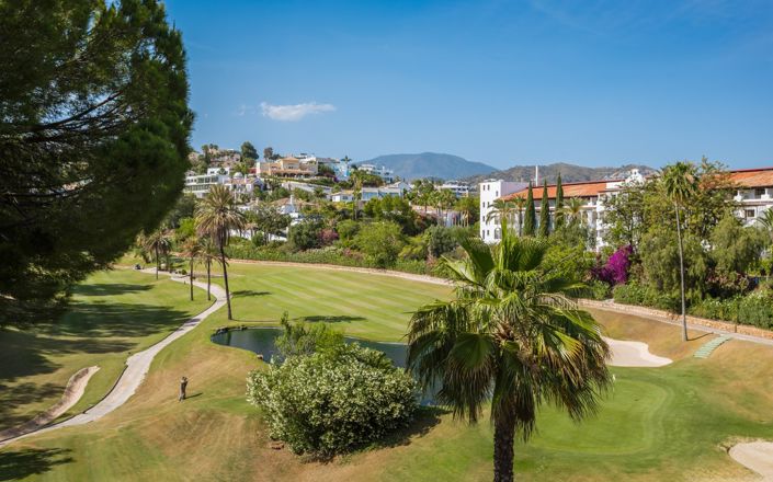 Image No.19-4 Bed Townhouse for sale