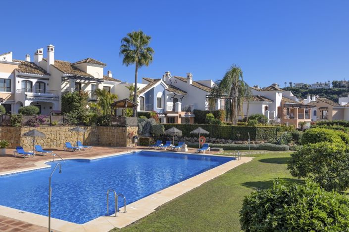 Image No.1-3 Bed Townhouse for sale