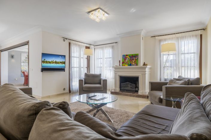 Image No.2-5 Bed Townhouse for sale