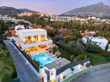 5 Bed Villa for sale