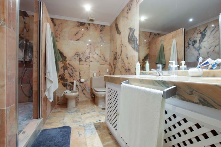 Image No.13-3 Bed Apartment for sale