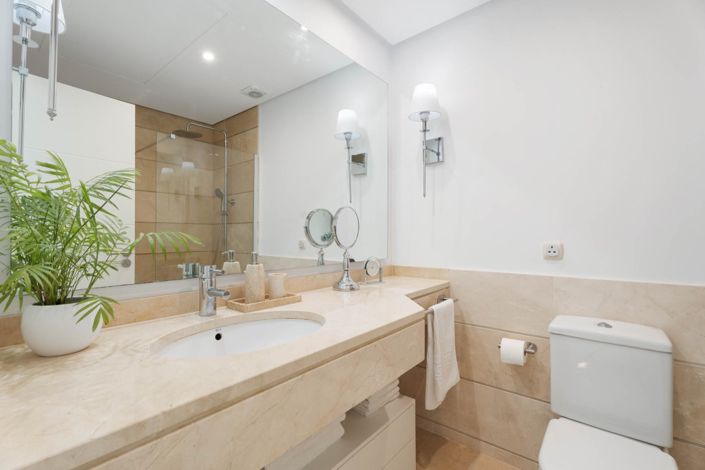 Image No.14-3 Bed Apartment for sale