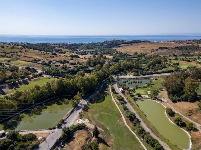 Image No.20-3 Bed Apartment for sale