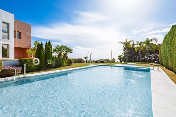 Image No.11-4 Bed Townhouse for sale