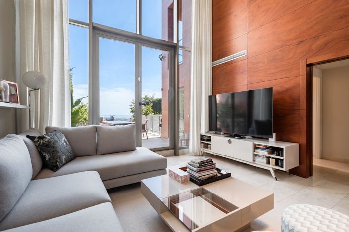 Image No.2-4 Bed Townhouse for sale