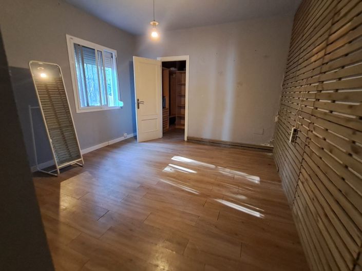 Image No.2-5 Bed Villa for sale