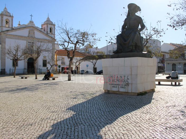 Image No.12-1 Bed House for sale