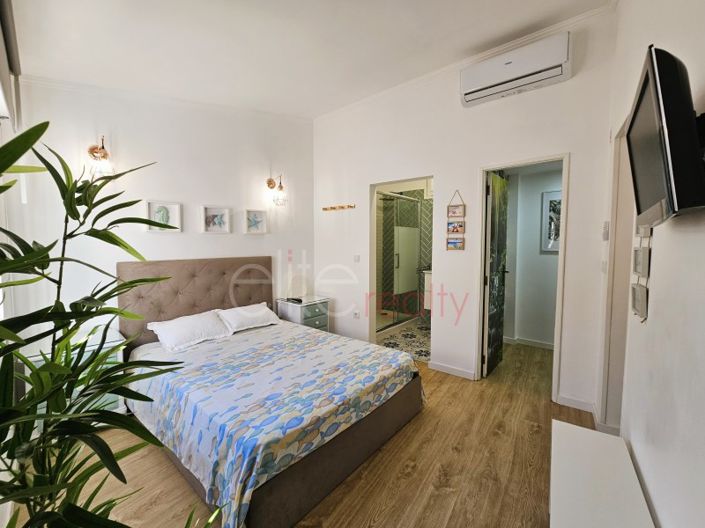 Image No.6-1 Bed House for sale