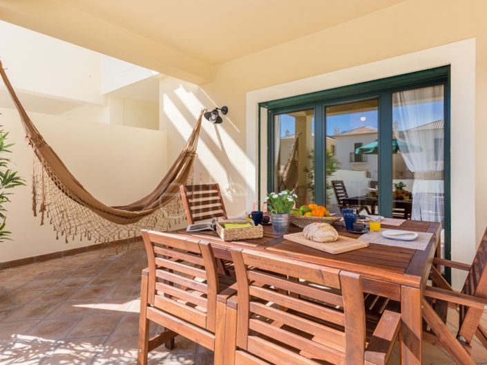 Image No.11-2 Bed House for sale