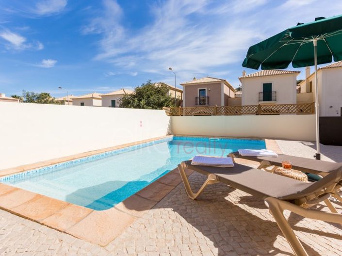 Image No.4-2 Bed House for sale